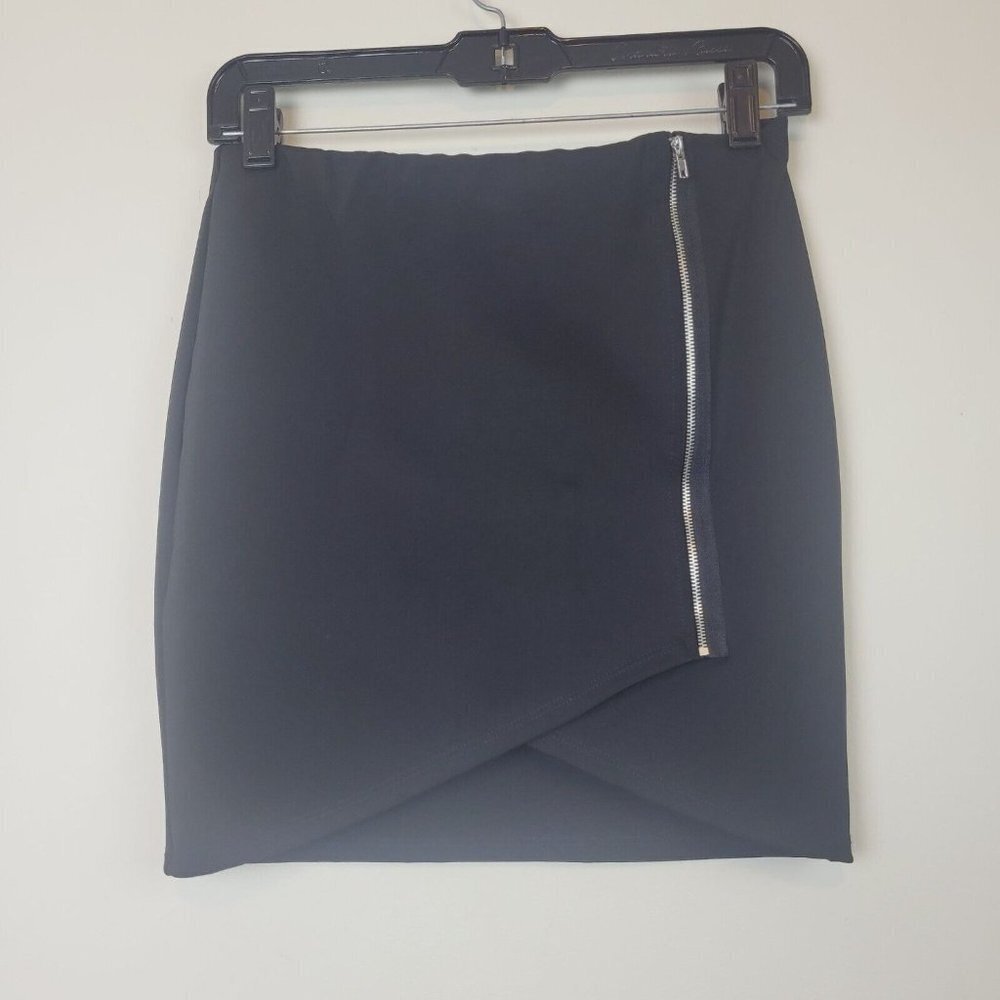 Fashion Nova Black Mini Skirt Crisscross Wrap Front Zipper Size Large. WithTags